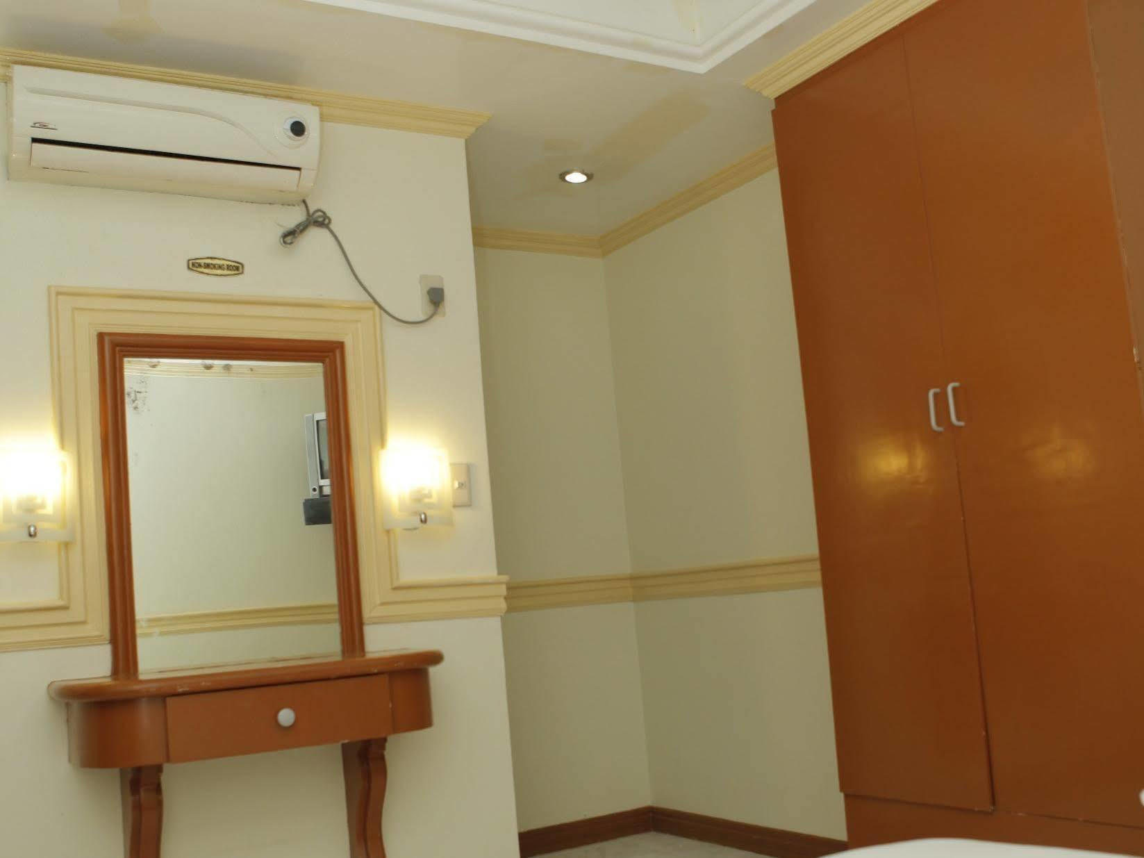 Golden Palace Hotel Tagum Экстерьер фото